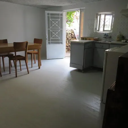 דירה Perigiali House נידרי