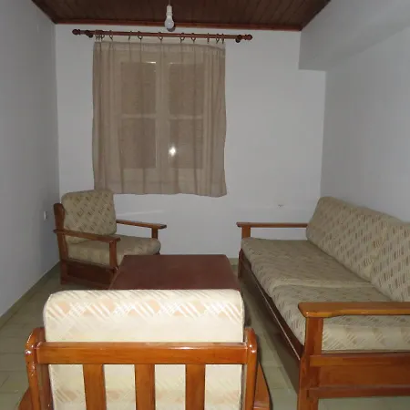 Perigiali House נידרי